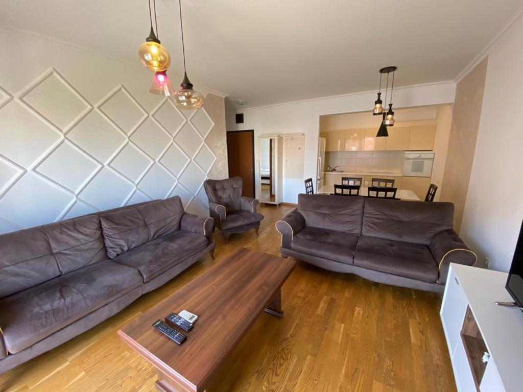Apartments City Life Podgorica Ngoại thất bức ảnh